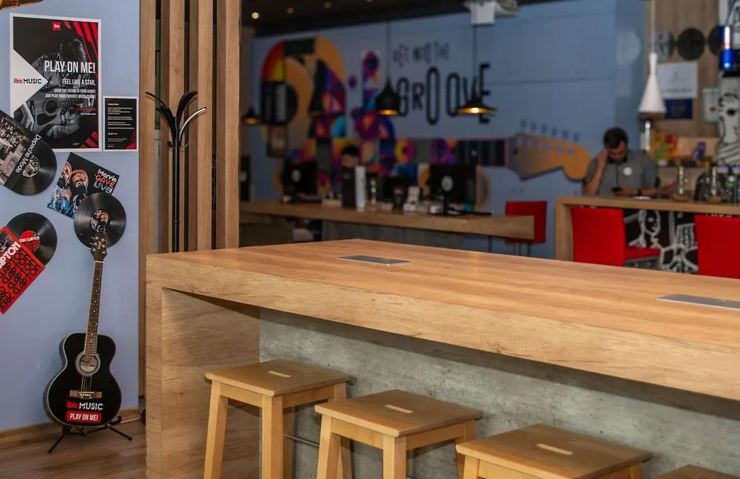 Ibis Airport 3*